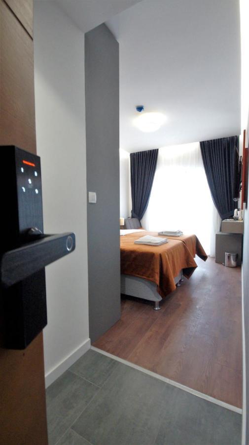 Lolo Luxury Rooms & Suites Budva Ngoại thất bức ảnh